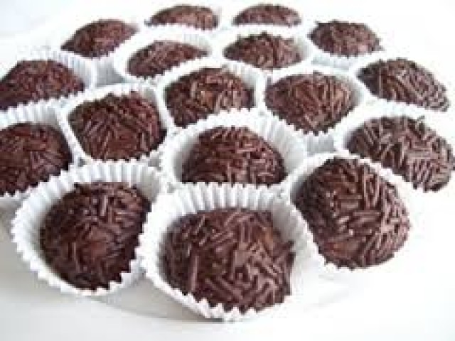 cento do brigadeiro R$ 60,00