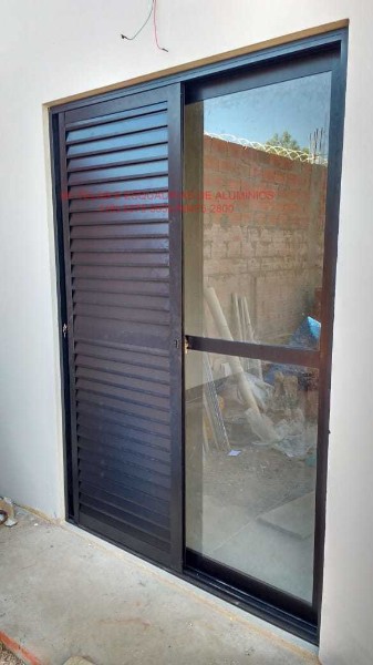 porta-com-batente-em-aluminio-limeira-santa-barbara-sbo-americana