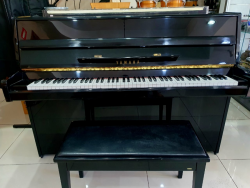 Piano Acústico Yamaha M1E semi novo rio claro campinas limeira